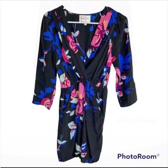 Yumi Kim Dresses & Skirts - {SOLD} YUMI KIM ANTHROPOLOGIE Revolve Floral Long Sleeve Mini Dress Silk XS Pink